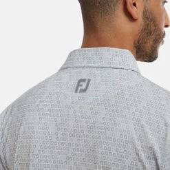 FootJoy Digital Camo FJ Print Lisle Golf Polo Shirt -Golf Gear Sales FootJoy SS22 Digital Camo FJ Print Lisle Golf Polo Shirt Grey 88438 Front model 2