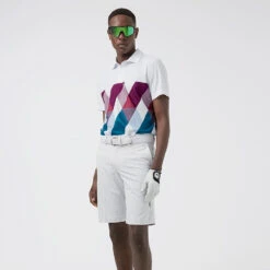 J.Lindeberg Active Argyle Golf Shorts 9 J.Lindeberg Active Argyle Golf Shorts -Golf Gear Sales J.Lindeberg SS22 Active Argyl Golf Short P1345071 White Model 1